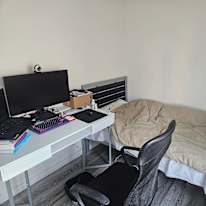 Photo of Henry Chan's room