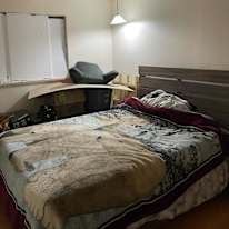 Photo of Zoey Frost's room