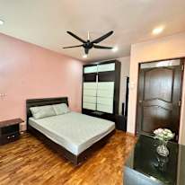 Photo of Macpherson's room