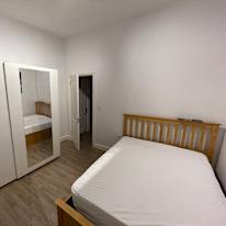 Photo of Ana's room