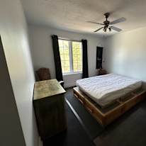 Photo of CharlieQC's room