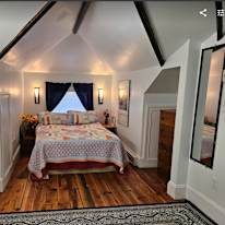 Photo of Betsy R.'s room