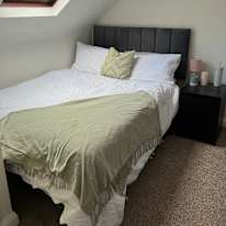 Photo of Alex Guy's room