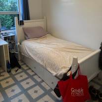 Photo of Elizabeth's room