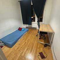Photo of Deniz Dermen's room