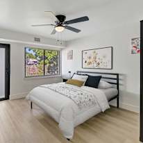 Photo of PadSplit's room
