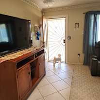 Photo of Linda Shelby's room