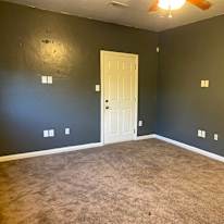 Photo of Les's room