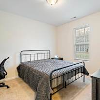Photo of PadSplit's room