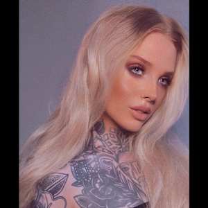 Photo of Ashleigh Dawson