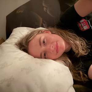 Photo of Laura Bate