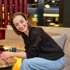 Photo of Adel