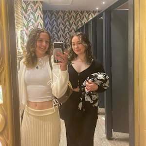 Photo of Elise and Elsa