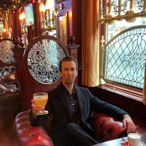 Photo of Simon Williams