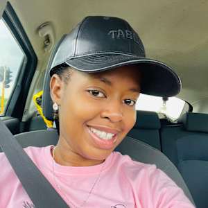 Photo of Hlengiwe