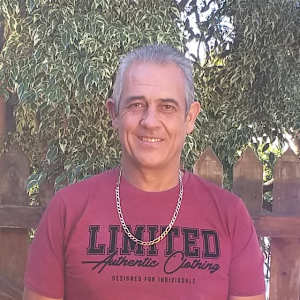 Photo of louie carreira