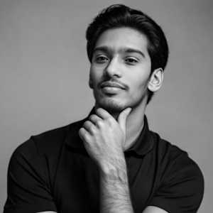 Photo of Dhinesh