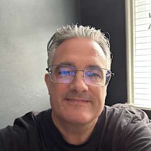 Photo of Darron Rattue