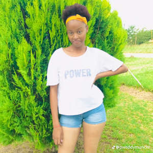Photo of Bontle Motshwaedi