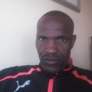 Photo of Vincent Ngoepe