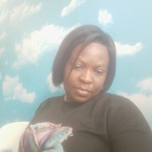 Photo of Dee