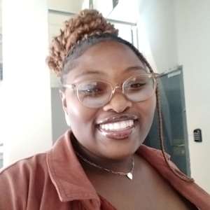 Photo of Hlengiwe
