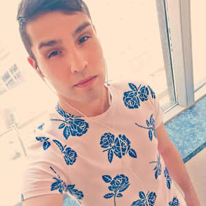 Photo of Aaron