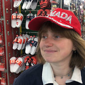 Photo of Laura Colin