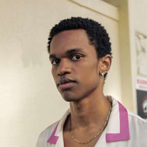 Photo of Lee