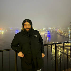 Photo of Aris