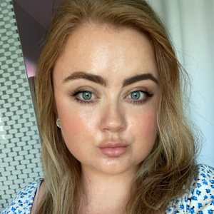 Photo of Lindsay