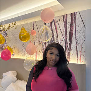 Photo of Laura Majek