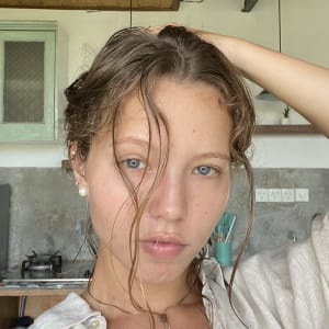 Photo of Alla