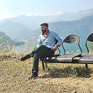 Photo of Parshad Malik