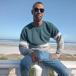 Photo of Leroy Basson
