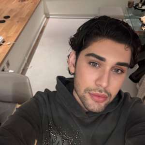 Photo of Emin