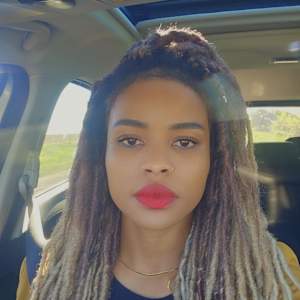 Photo of Justine Champagne