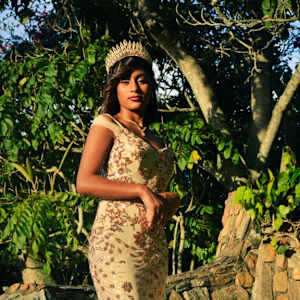Photo of roznay moos