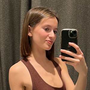 Photo of Emma Oulières
