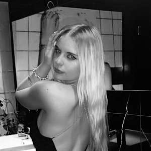 Photo of Bridget Scroeder