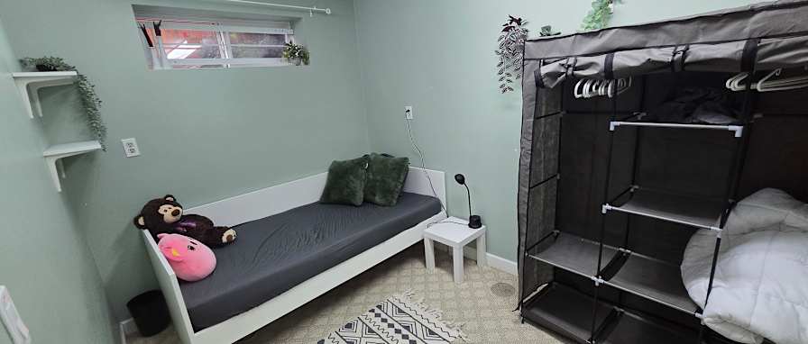 Photo of Tammy Kurtz's room