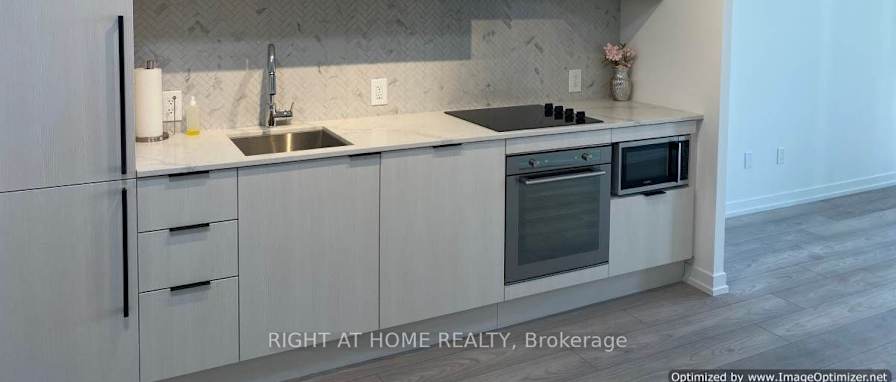 Photo of Dhvanil's room