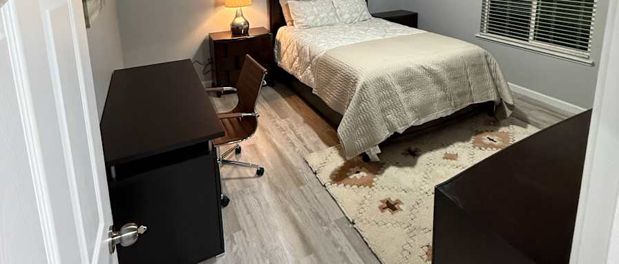 Photo of Jerry's room