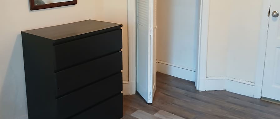 Photo of Osiris's room