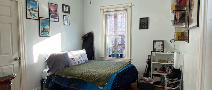 Photo of Alice's room