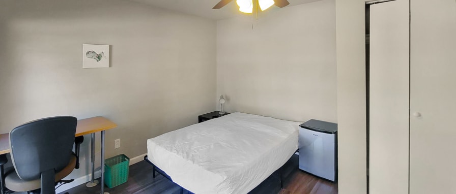 Photo of PadSplit's room