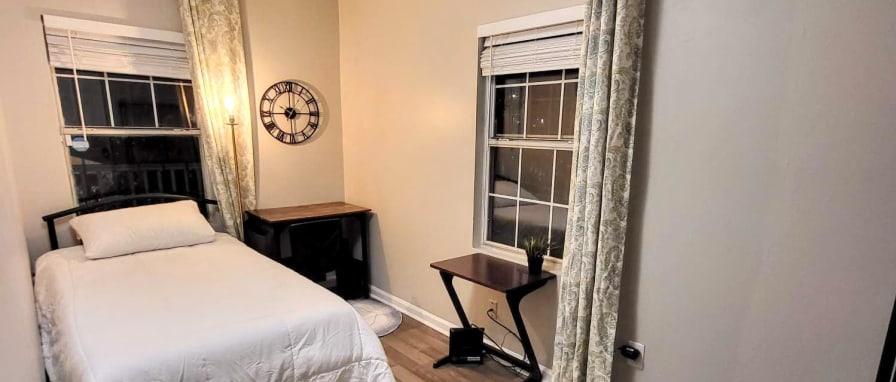 Photo of PadSplit's room