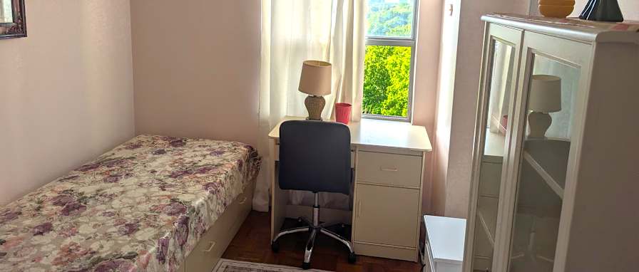 Photo of Furnished Room's room
