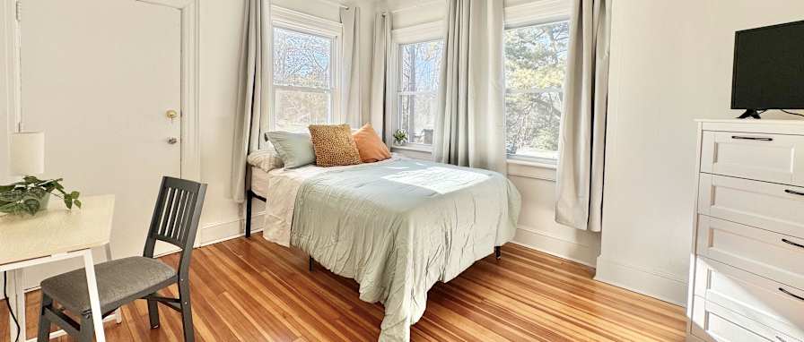 Photo of PadSplit's room