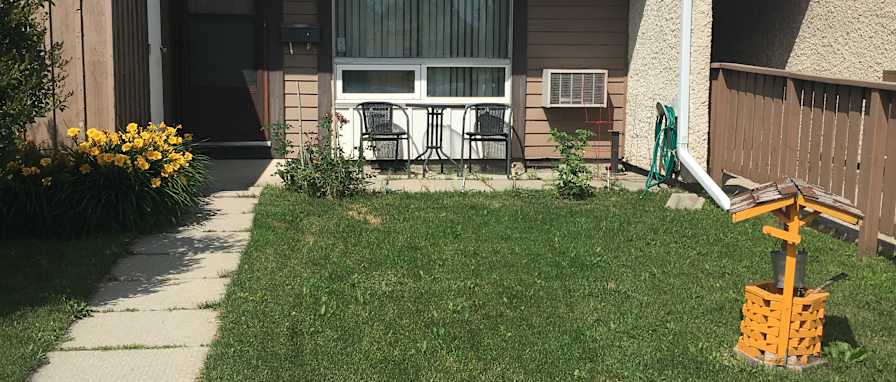 Lordines Jr Flores's room